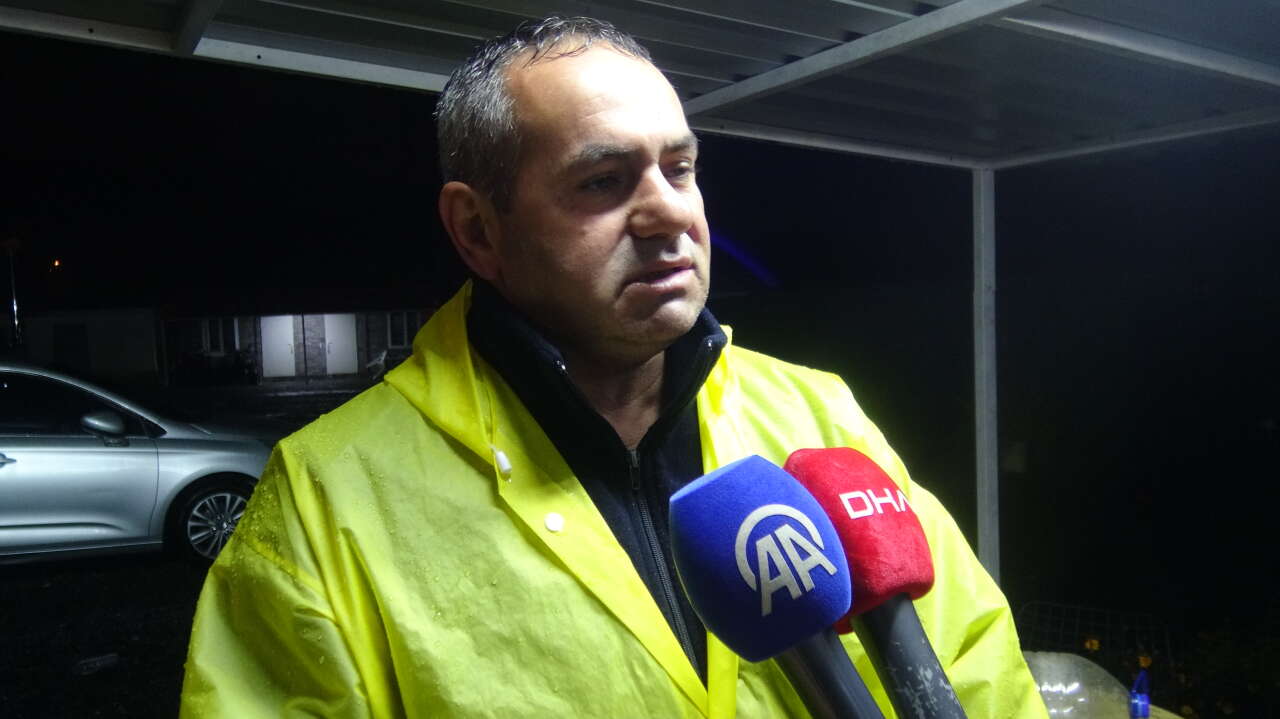 Cip dereye uçtu! Sürücü kurtuldu, 2 kişi kayıp 4